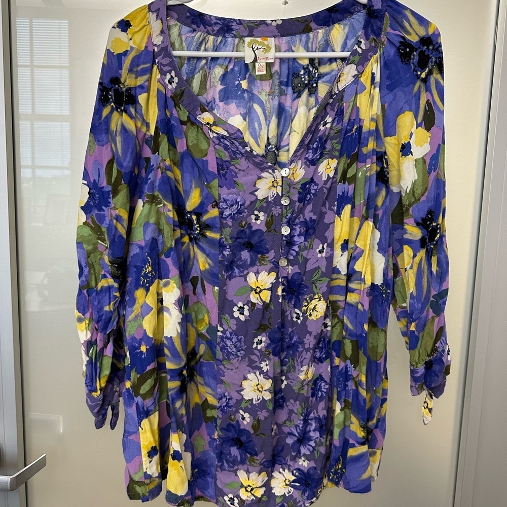Fig and Flower tunic blouse size 2X plus size tie sleeve relaxed fit Floral
